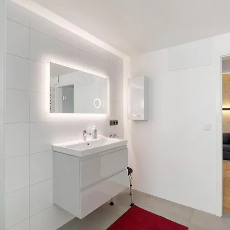 Kuckucksnest Center *